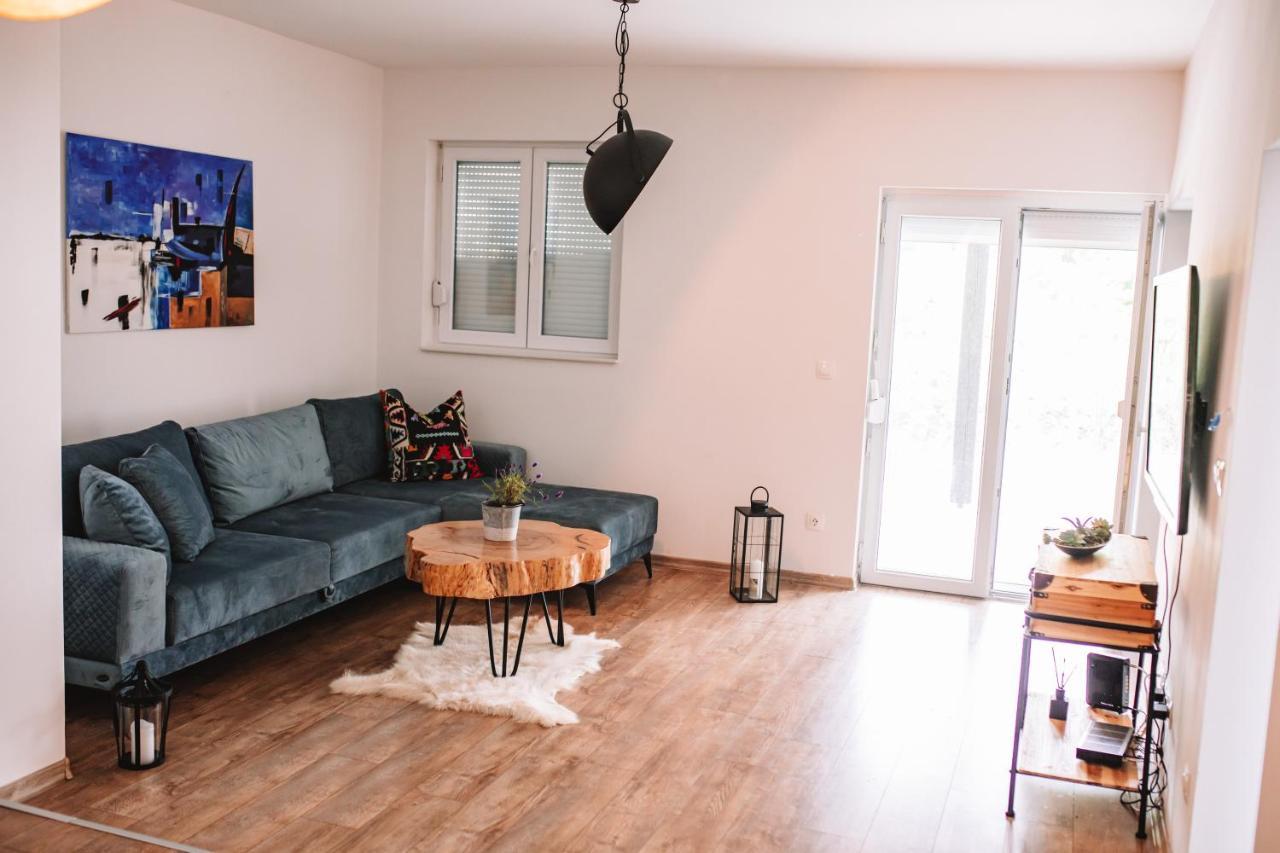 Mane Villa Mostar Bagian luar foto