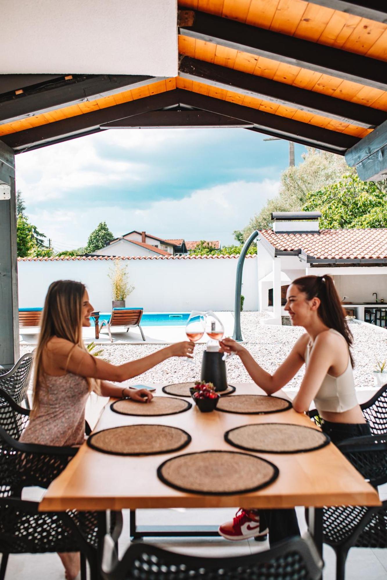 Mane Villa Mostar Bagian luar foto
